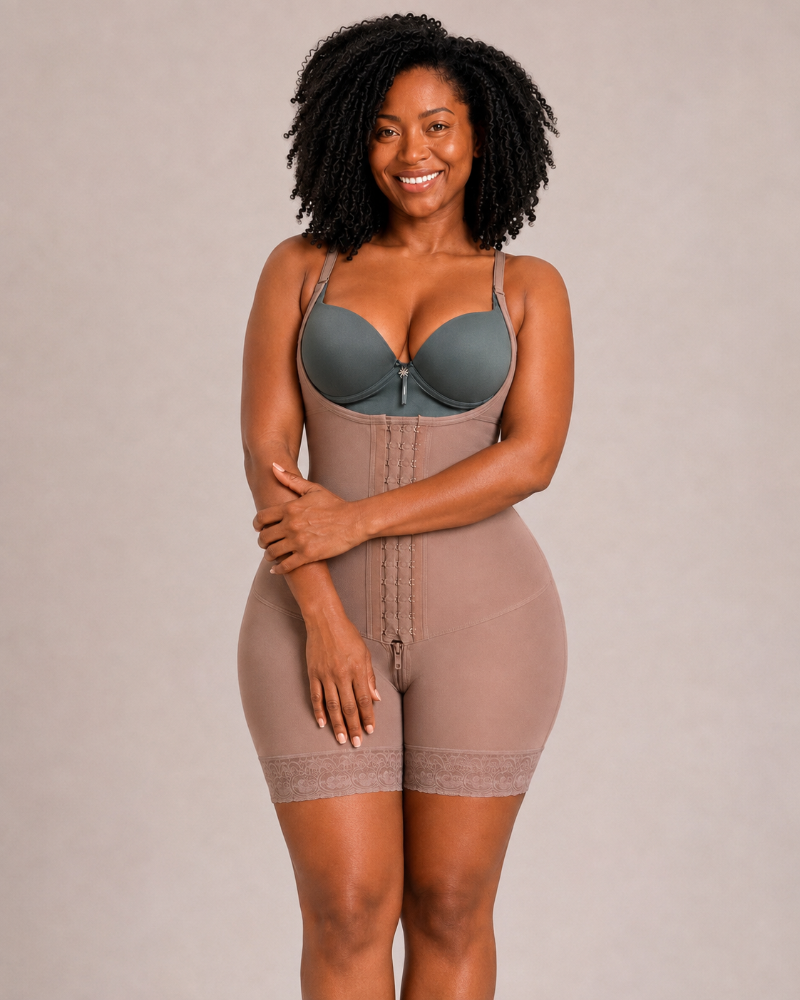 FB724-2PHZP – High Compression Shapewear with Pre-Molded Butt Lift | Faja de Alta Compresión con Cola Prehormada