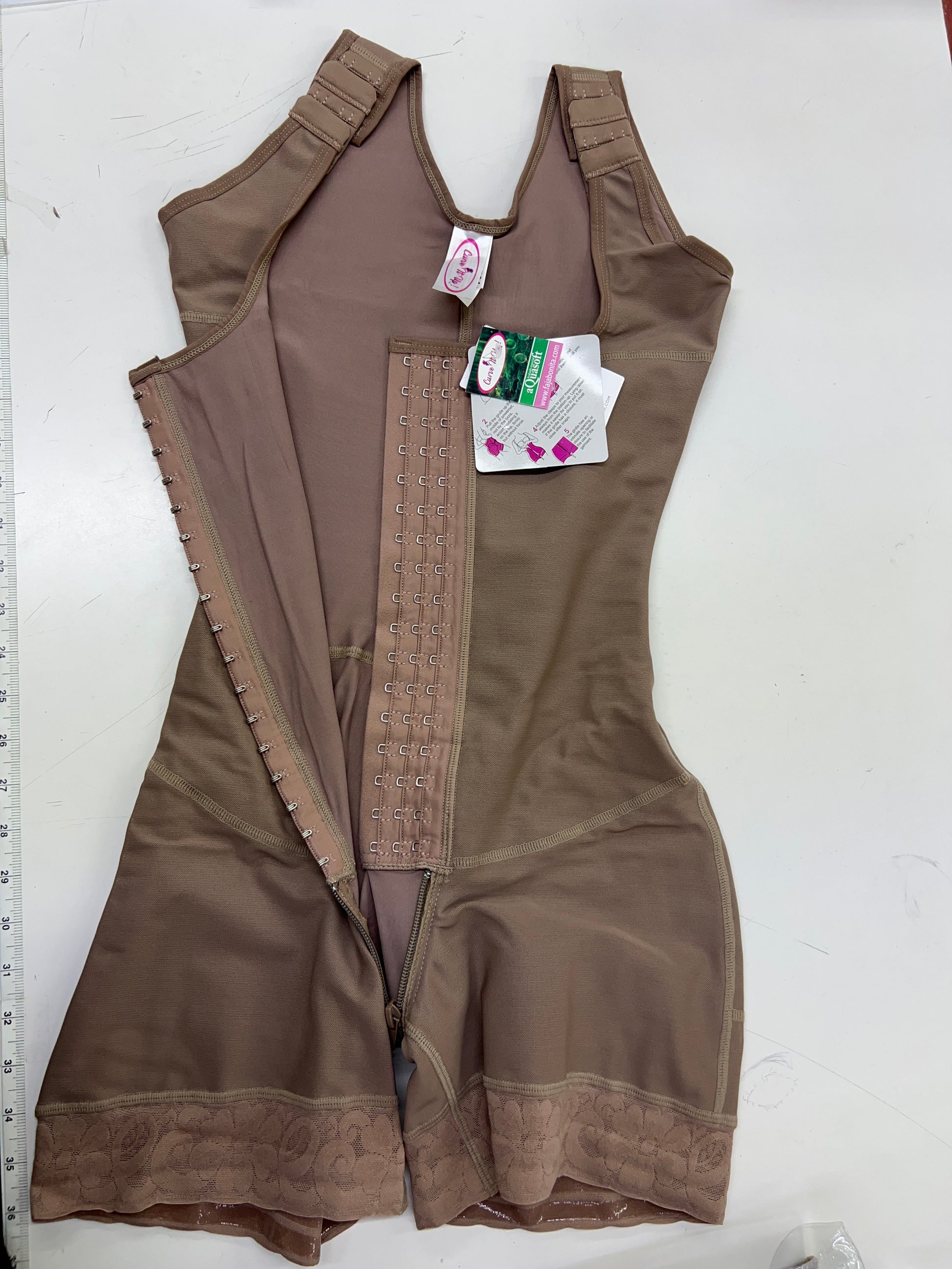 FB724-1zp Short Style High Compression Garment with Thick Straps and Triple Hook Closure - Bonita Shape