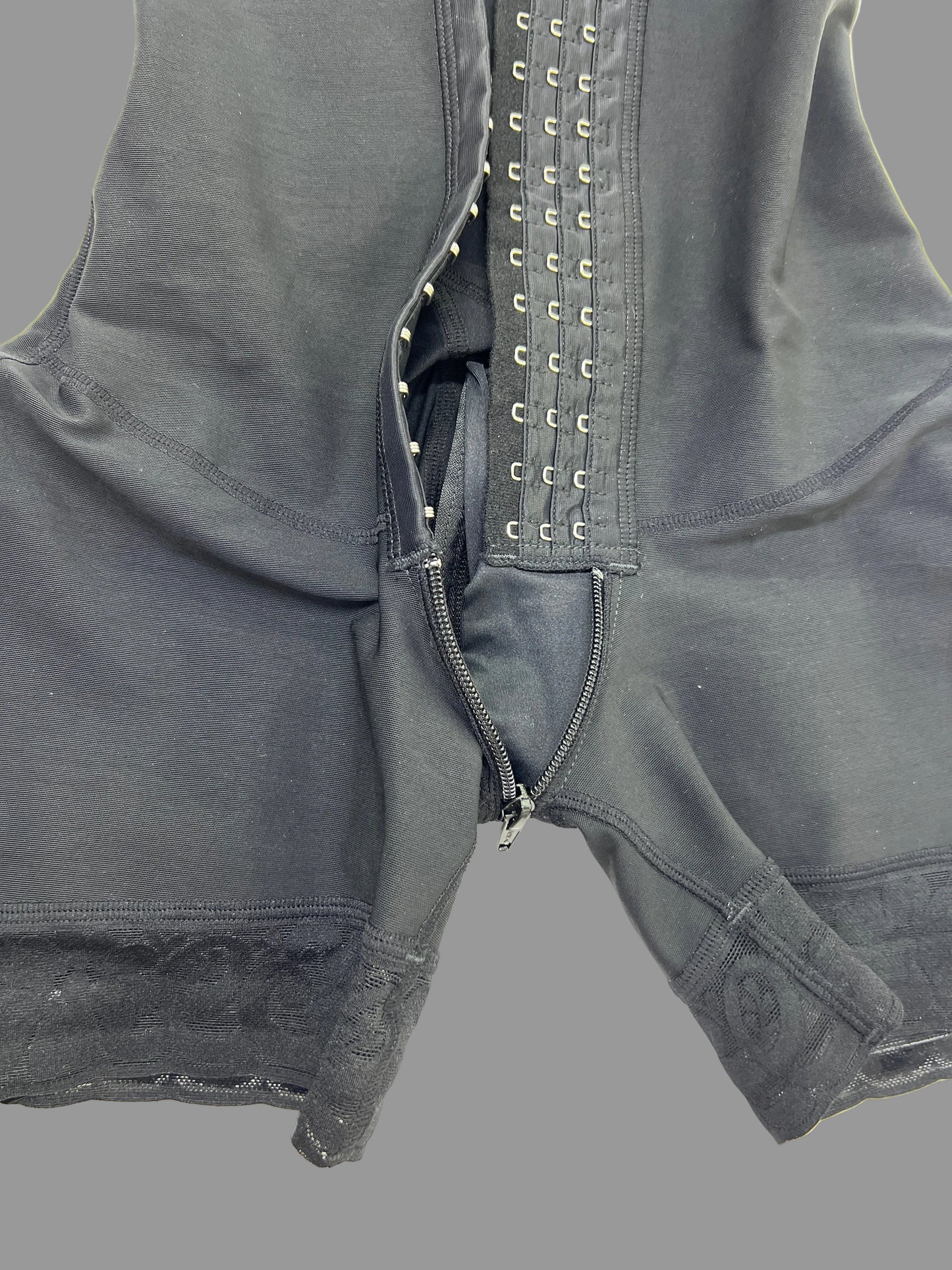 FB724-1zp Short Style High Compression Garment with Thick Straps and Triple Hook Closure - Bonita Shape