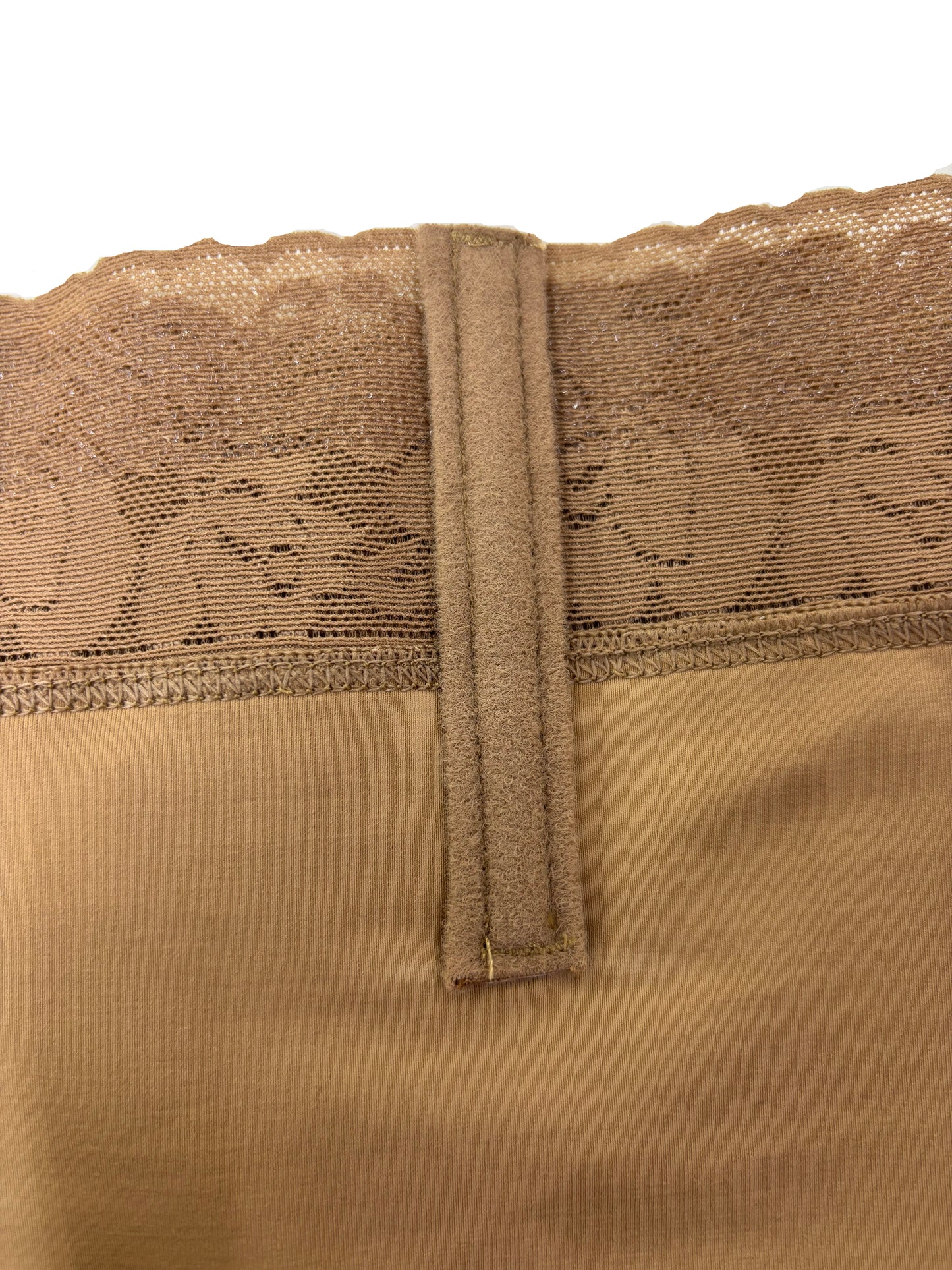 FB818 Strapless Short Seamless Faja - Bonita Shape