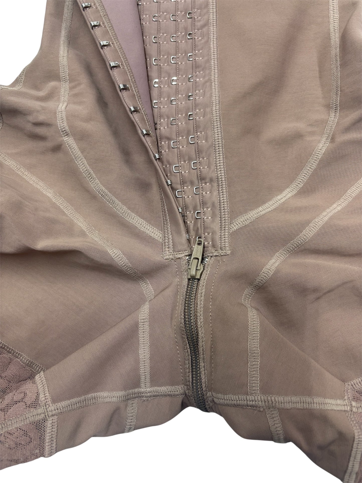 (NEW) FB70166 GUITAR SHAPE FAJA (ONE SIZE) 3RD STAGE