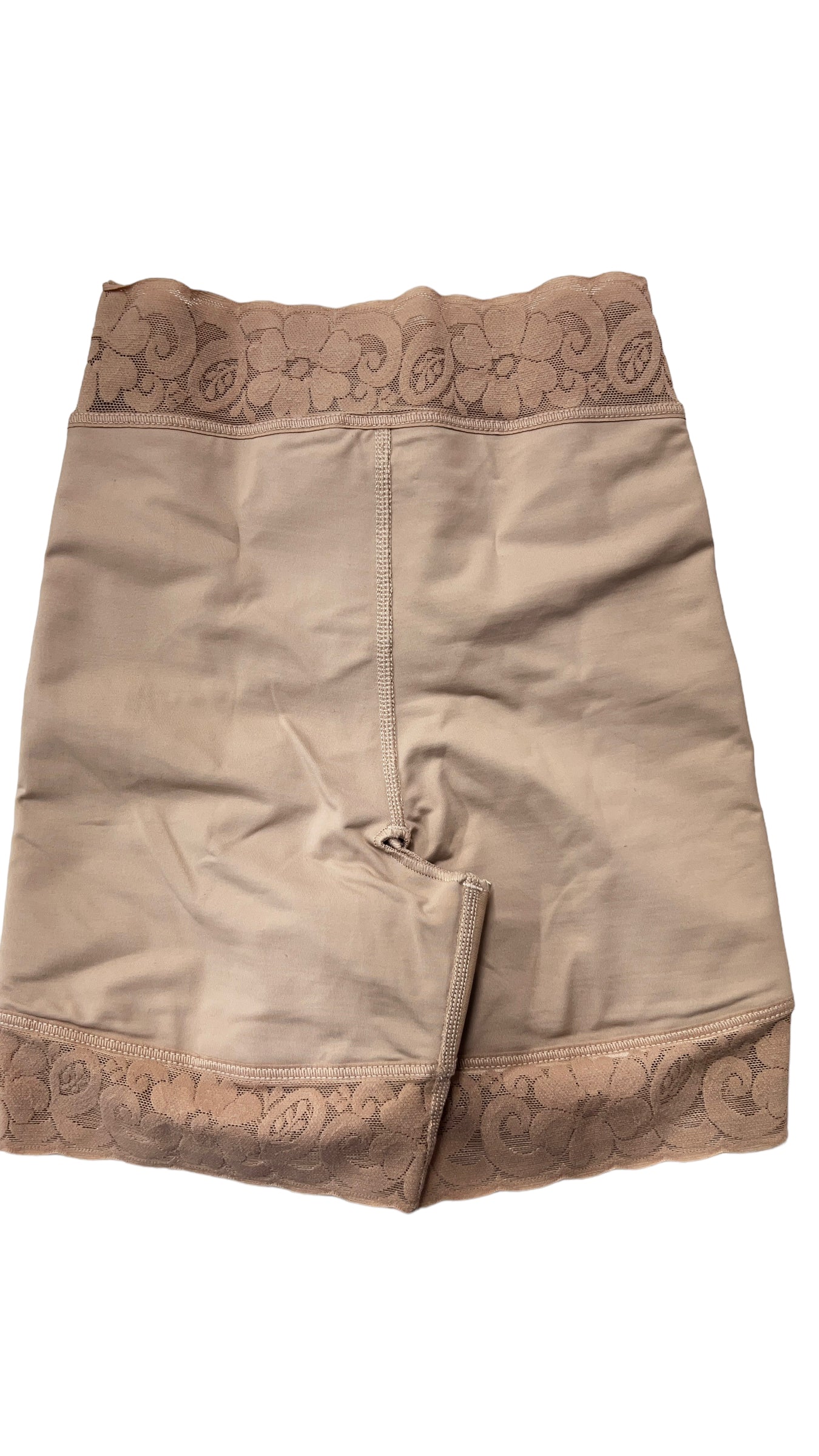 BUTT LIFTIING SHORT CS669