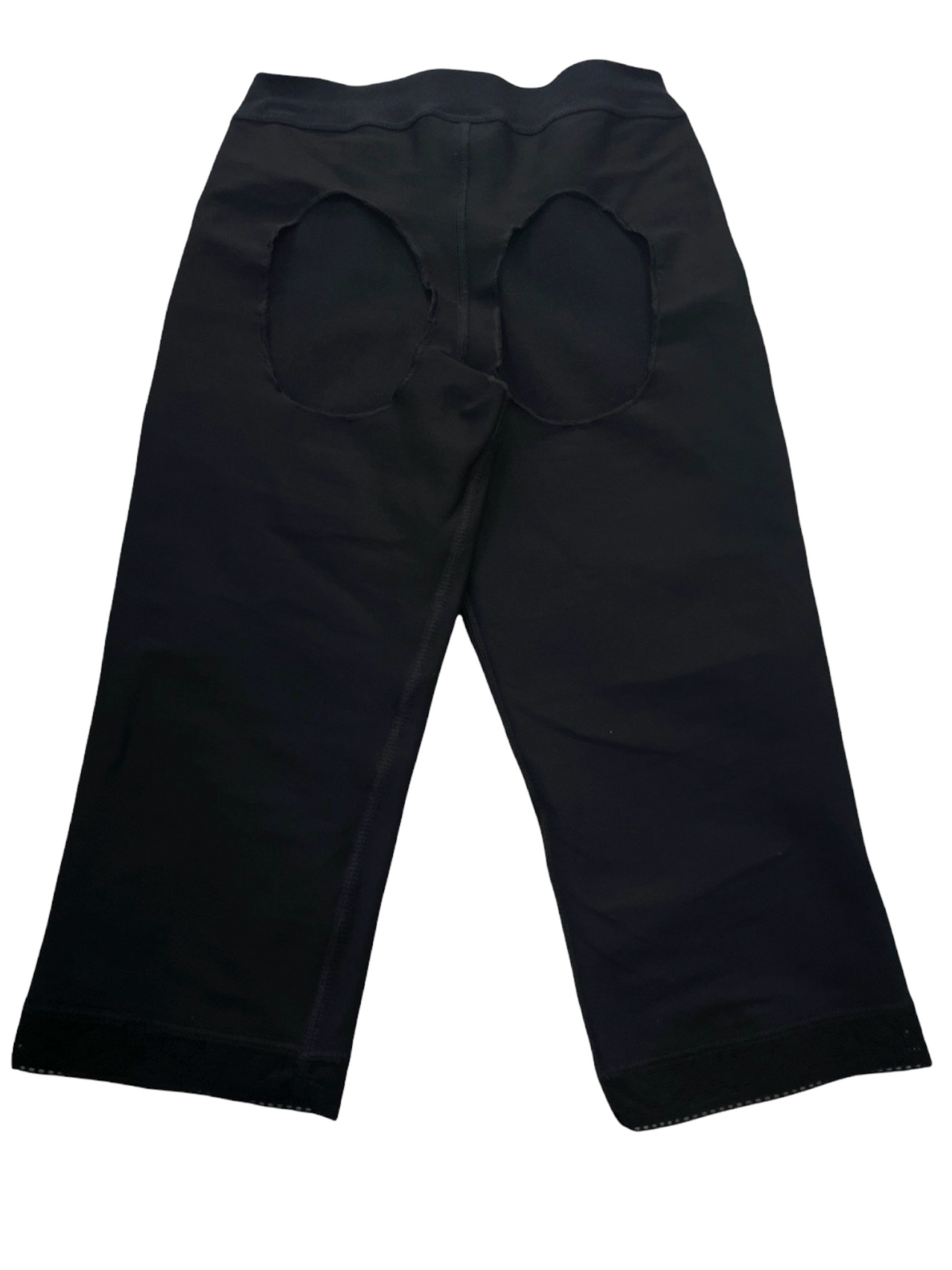 CS671 BUTT LIFT CAPRI WITH THE BUTT OUT