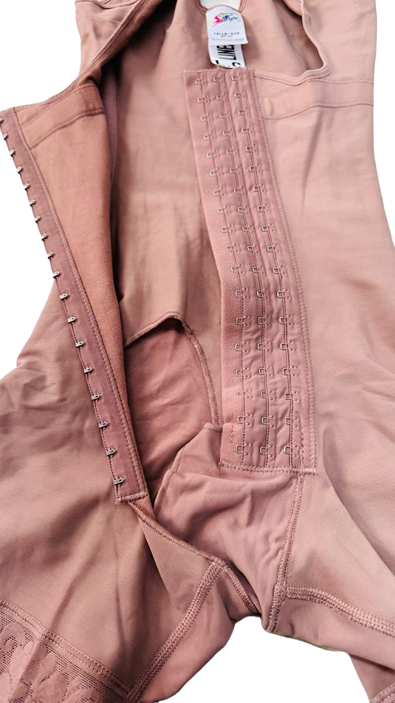 CS696 FAJA SHORT WITH RODS AND HOOOKS