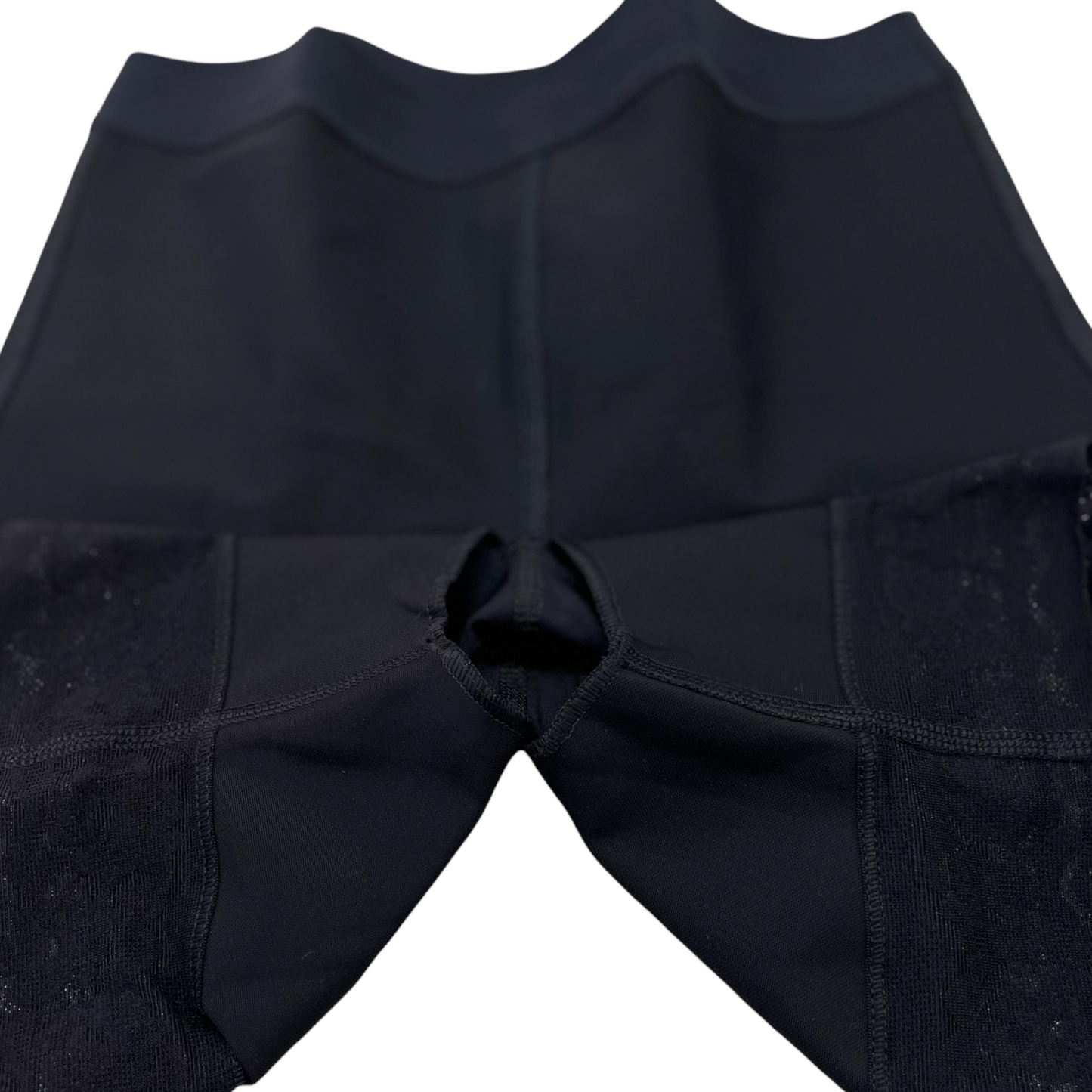 CS673 BUTT LIFT SHORT WITH HOLES - Bonita Shape