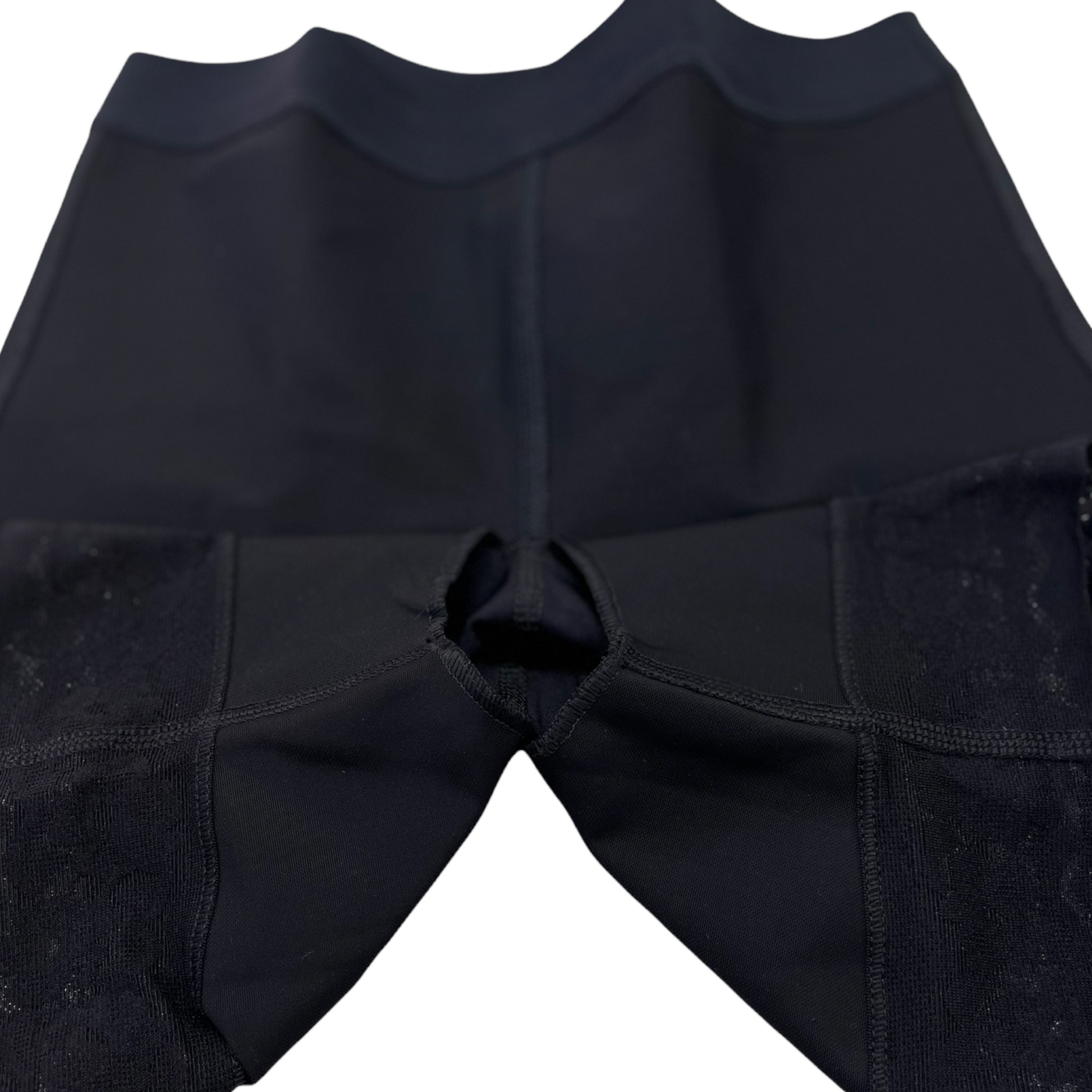 CS673 BUTT LIFT SHORT WITH HOLES - Bonita Shape