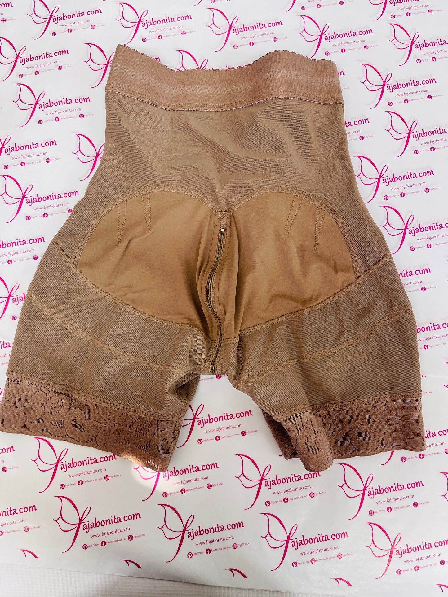 FB70015  Butt lifting short 3Hooks