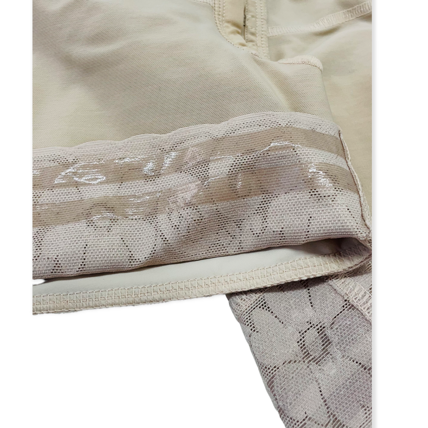 FB724-1zp Short Style High Compression Garment with Thick Straps and Triple Hook Closure - Bonita Shape