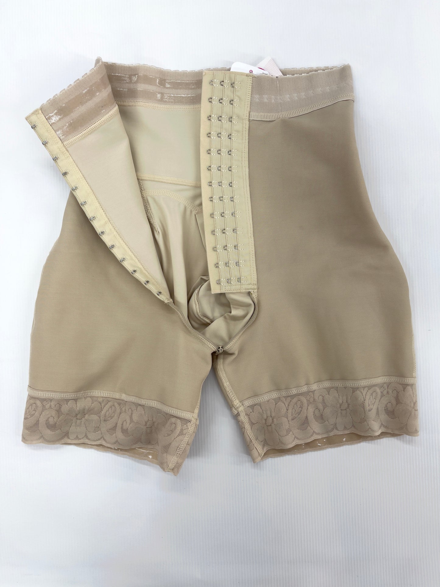 FB70015  Butt lifting short 3Hooks