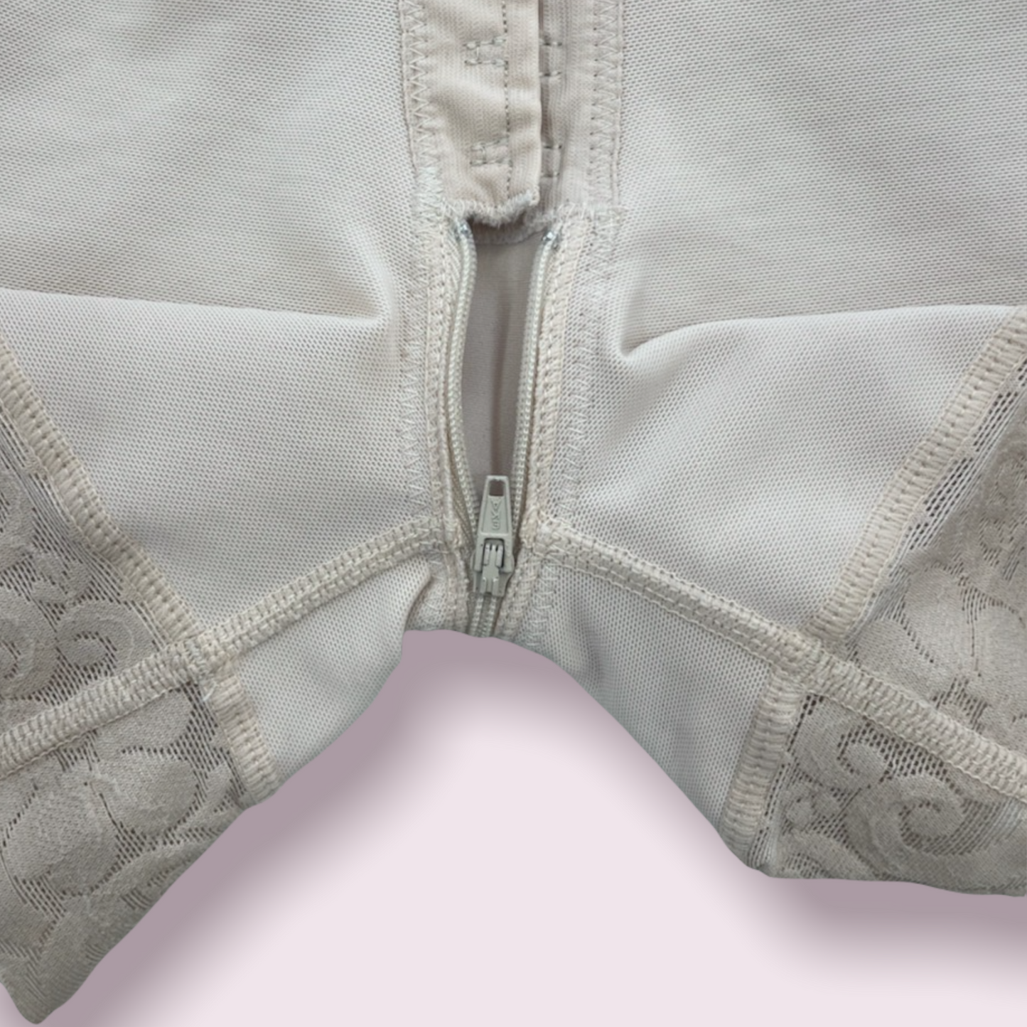 (FINAL SALE) FB1001 FAJA SHORT WITH HOOKS AND ZIPPER - Bonita Shape